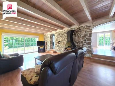 Maison - 174 m² - 6 pièces