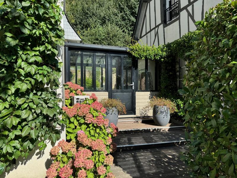 Maison - 175 m² - 14 pièces