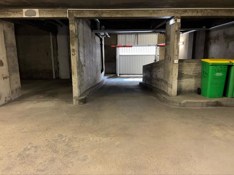 Parking / Garage - 10 m²