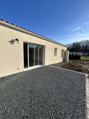 Maison - 92 m² - 4 pièces