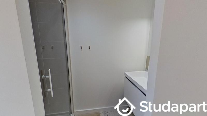 Chambre - 12 m² - 1 pièce