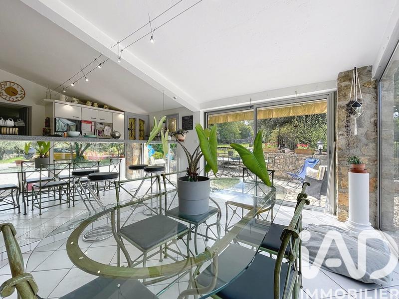 Maison - 166 m² - 6 pièces