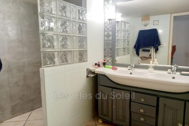 Maison - 250 m² - 7 pièces