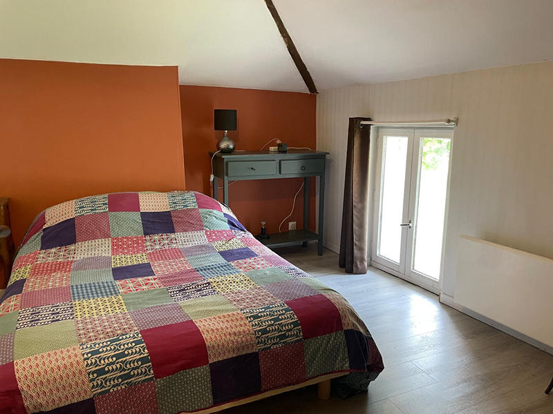 Maison - 230 m² - 8 pièces