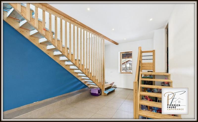 Maison - 252 m² - 8 pièces