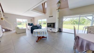 Maison d'architecte - 195 m² - 6 pièces