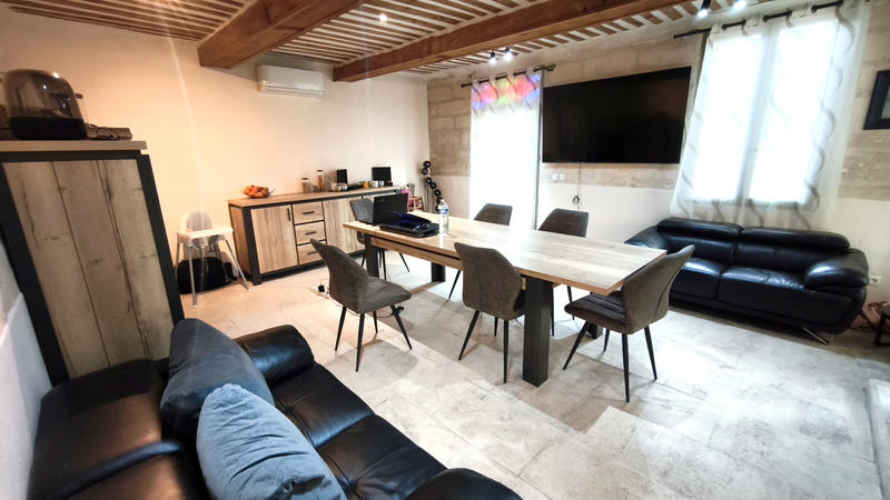 Mas - 300 m² - 9 pièces