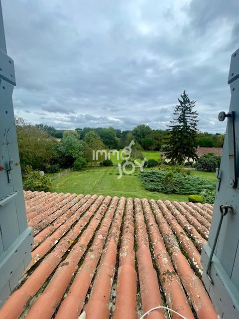 Maison - 180 m² - 7 pièces