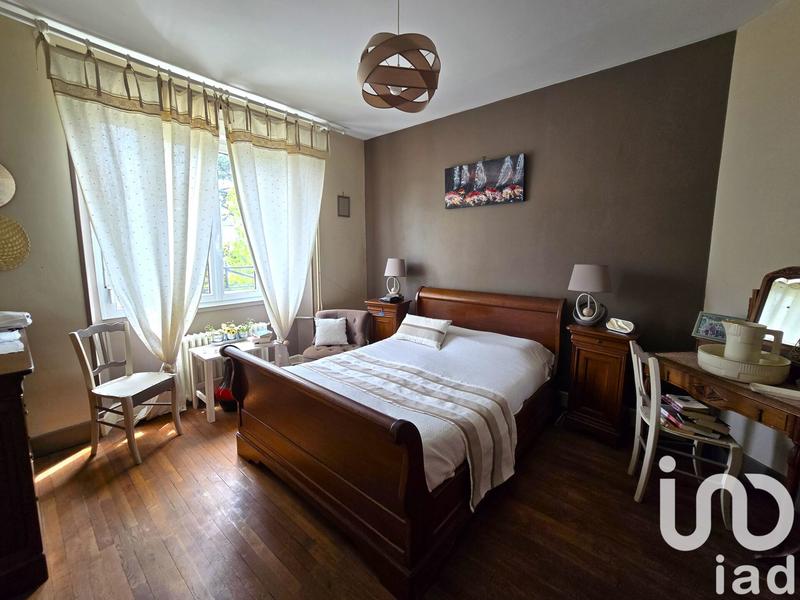 Maison - 183 m² - 7 pièces