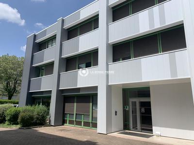 Bureau - 119 m² - 7 pièces