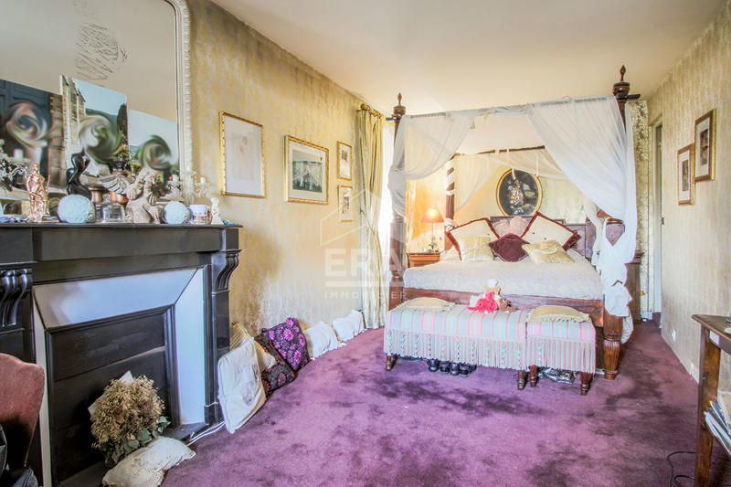 Maison - 316 m² - 10 pièces