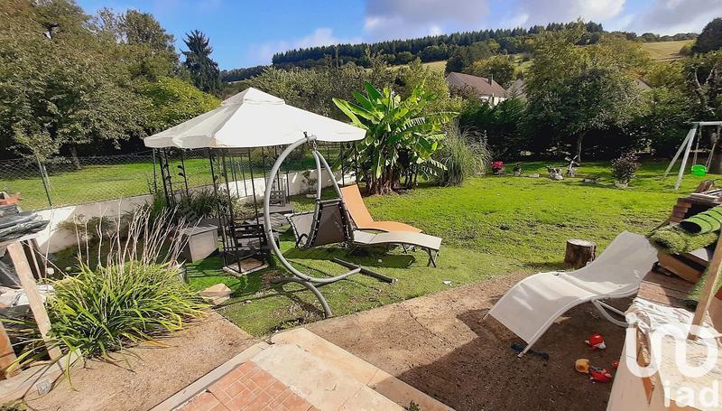 Maison - 208 m² - 8 pièces