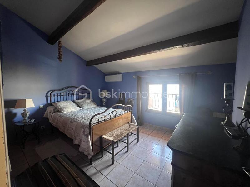 Maison en pierre - 223 m² - 9 pièces