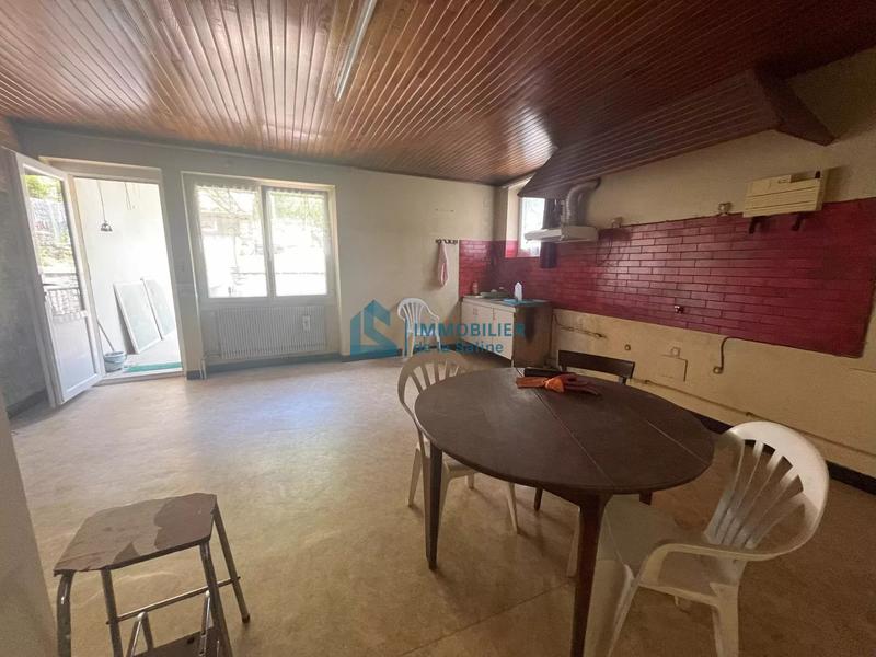 Maison - 266 m² - 12 pièces