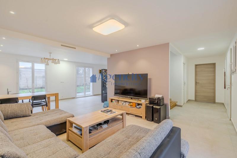 Maison - 145 m² - 6 pièces