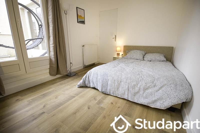 Chambre - 13 m² - 1 pièce