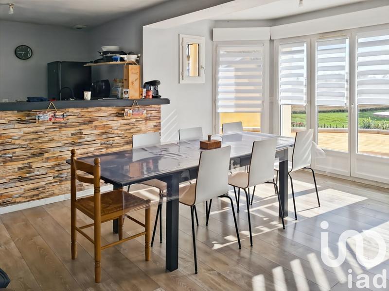 Maison - 98 m² - 4 pièces