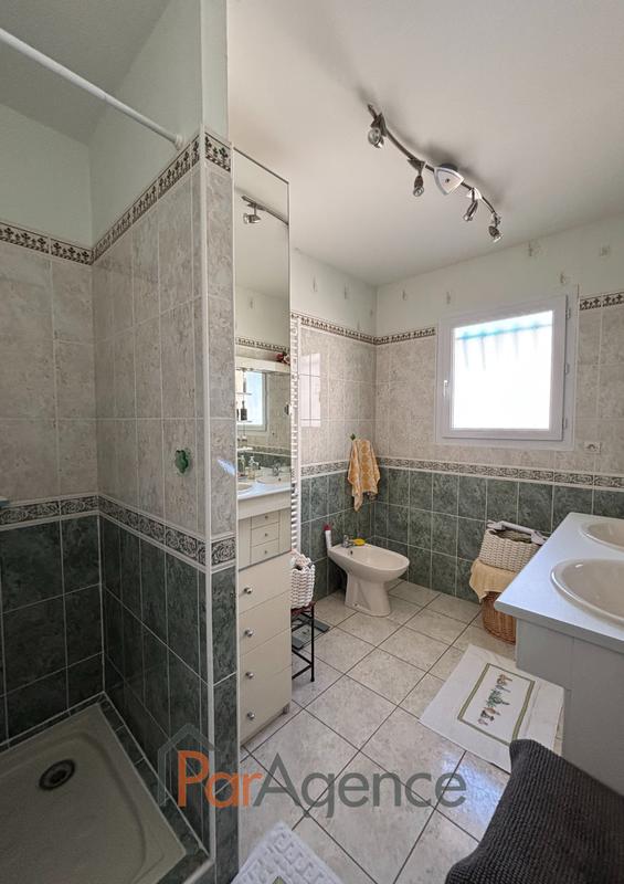 Maison - 143 m² - 4 pièces