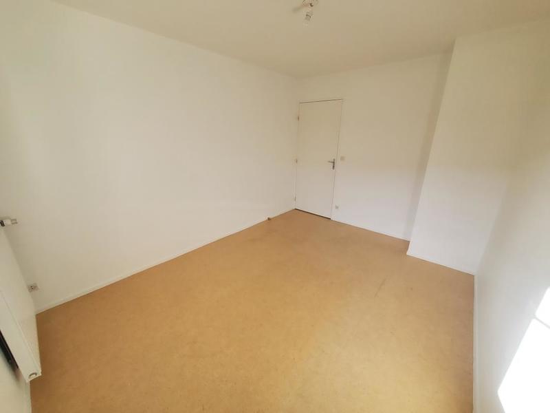 Appartement ancien - 86 m² - 4 pièces