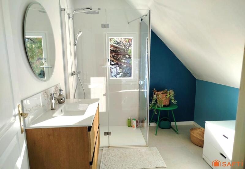 Maison - 190 m² - 8 pièces