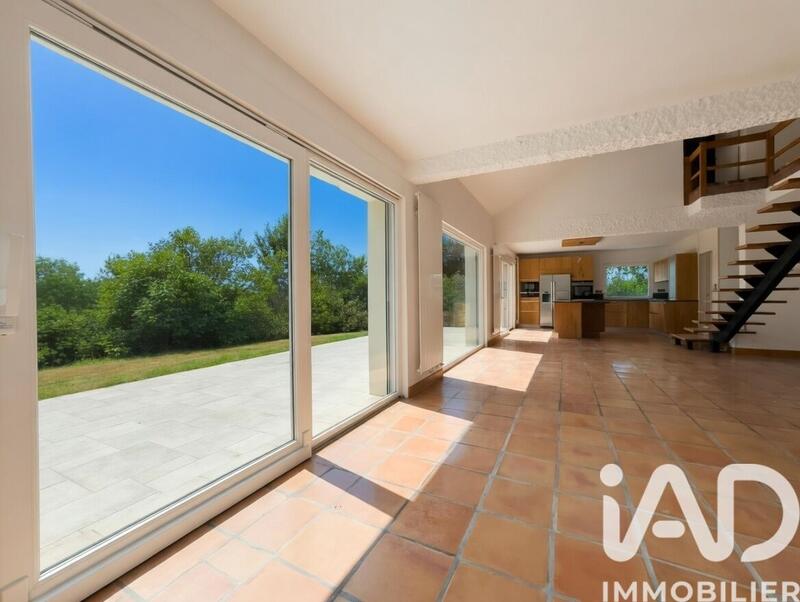 Maison de maîtres - 250 m² - 6 pièces