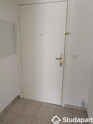 Chambre - 11 m² - 1 pièce