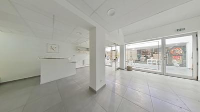 Local commercial - 64 m² - 3 pièces