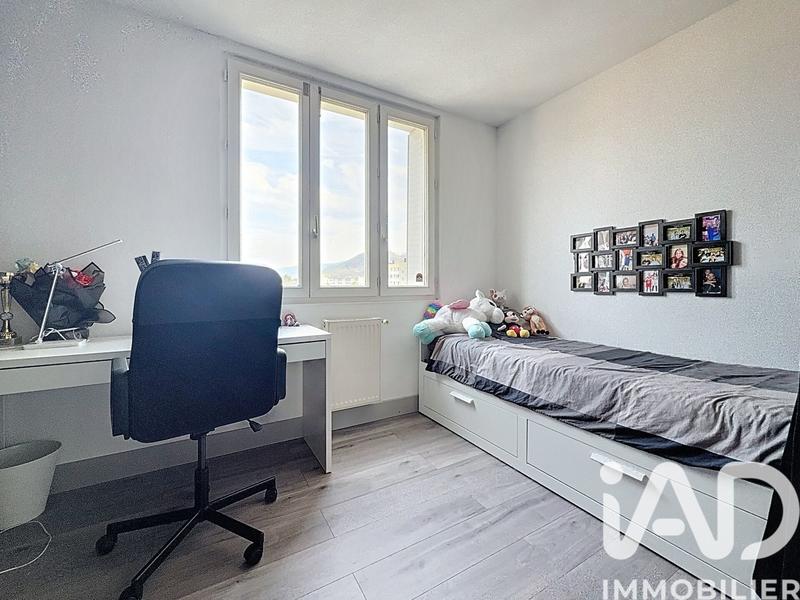 Appartement - 70 m² - 4 pièces