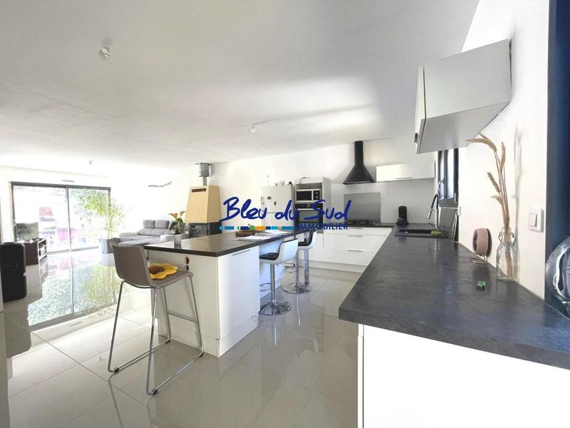 Maison - 96 m² - 3 pièces