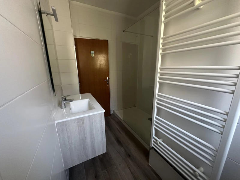 Maison - 181 m² - 9 pièces