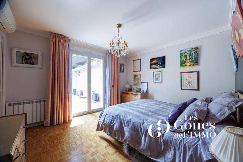 Villa - 185 m² - 7 pièces