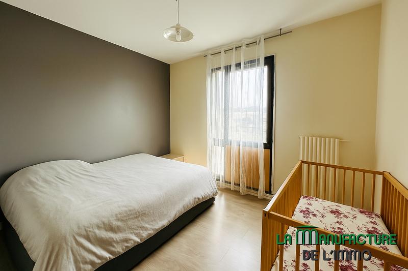 Appartement - 80 m² - 4 pièces