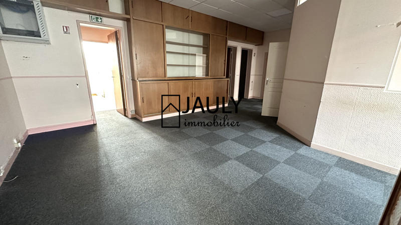 Local commercial - 373 m²