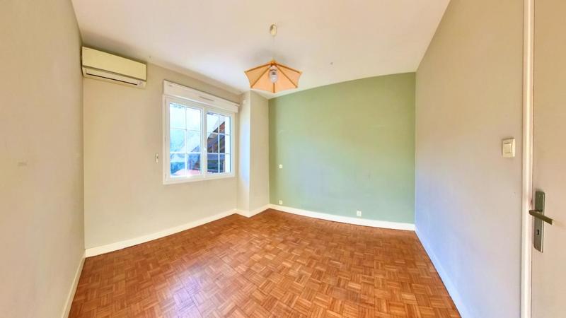 Maison - 165 m² - 7 pièces