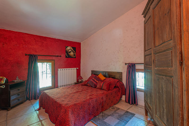 Maison - 343 m² - 12 pièces