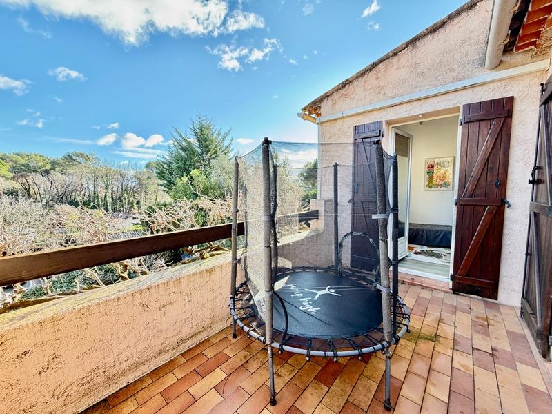 Villa - 100 m² - 4 pièces