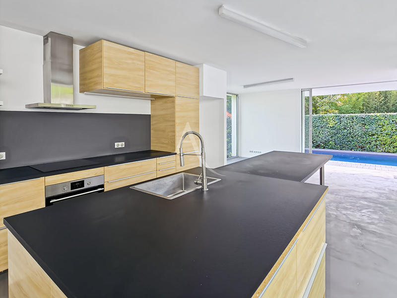 Maison - 145 m² - 5 pièces