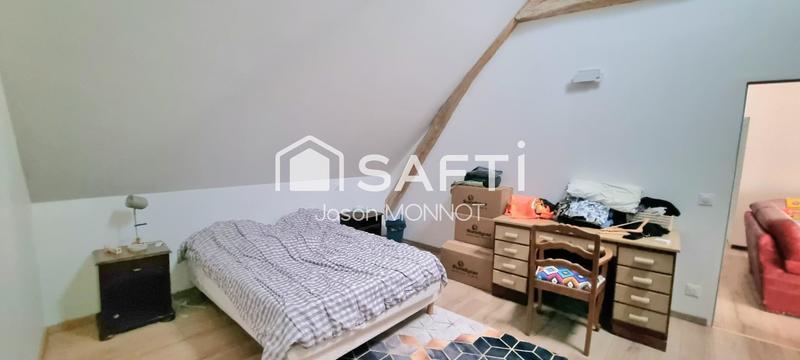 Maison - 270 m² - 10 pièces