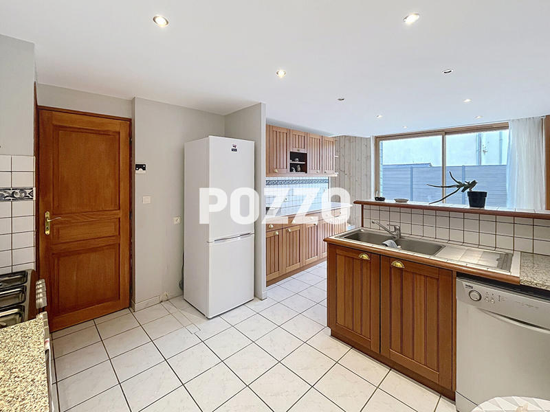 Maison - 178 m² - 6 pièces