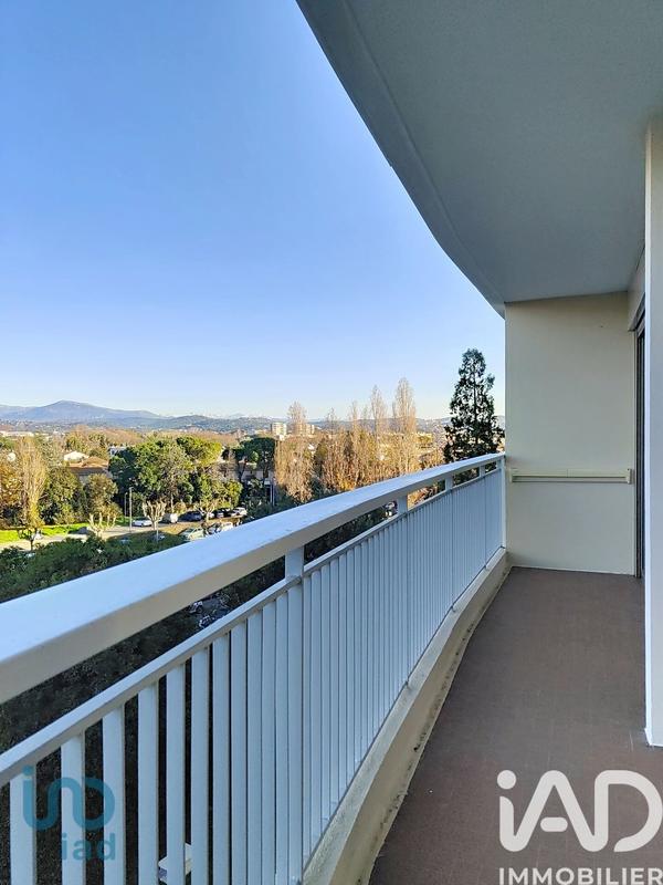 Appartement - 60 m² - 2 pièces