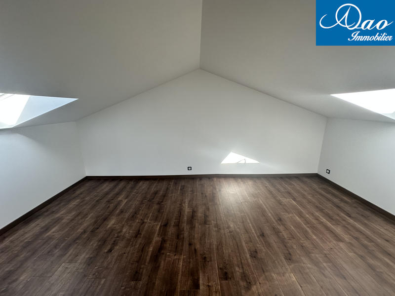 Maison - 290 m² - 6 pièces