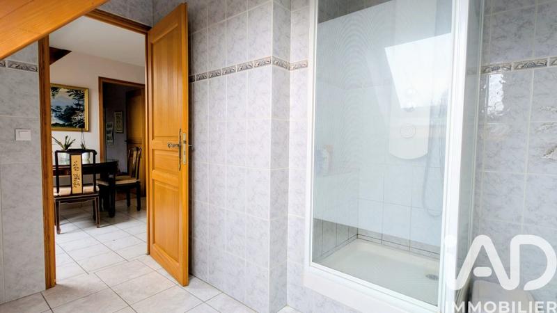 Maison - 135 m² - 6 pièces