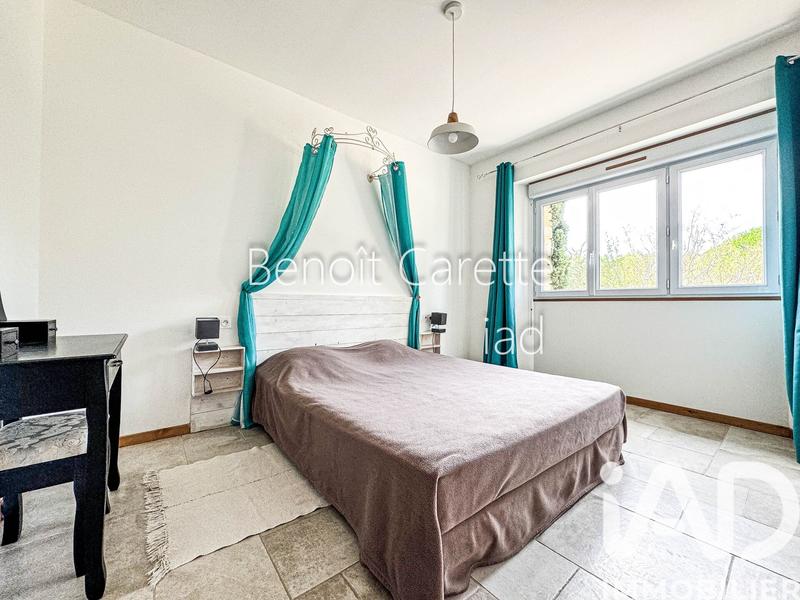 Maison - 180 m² - 8 pièces