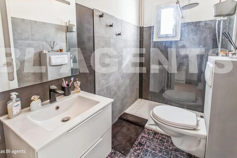 Maison - 182 m² - 6 pièces