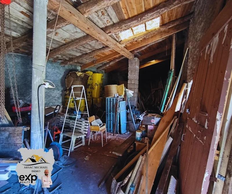 Immeuble - 205 m² - 16 pièces