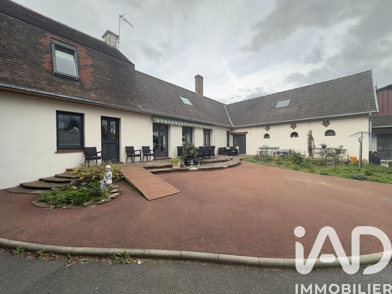 Maison - 271 m² - 9 pièces