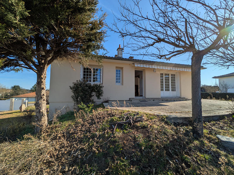 Maison - 90 m² - 4 pièces