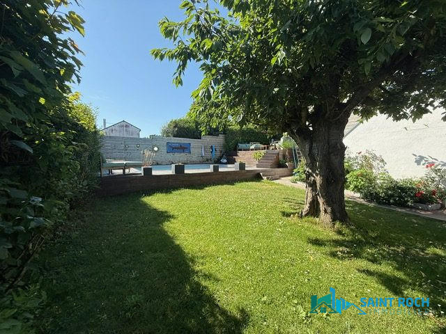 Maison - 190 m² - 6 pièces