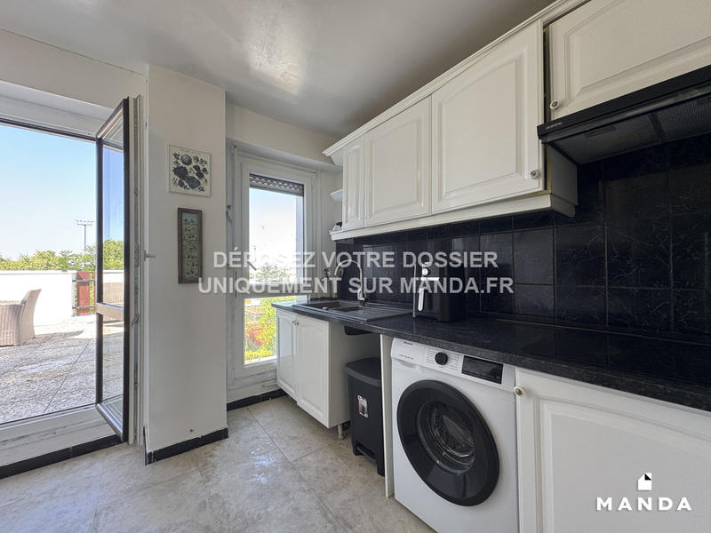 Chambre - 14 m² - 6 pièces