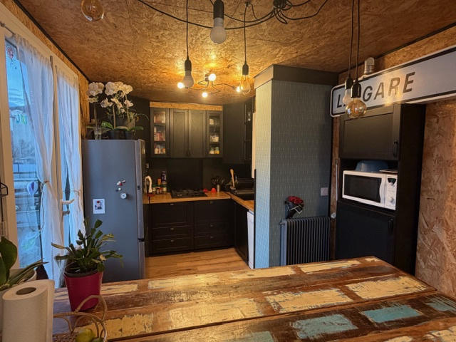 Appartement - 90 m² - 4 pièces